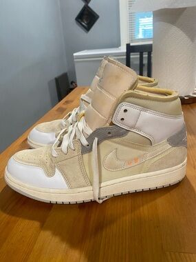 Nike Men's High-Top Sneakers in Cream, White, Light Gray